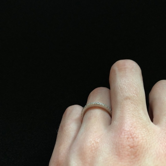 Vera Wang Love Collection 1/4 CT. Band 14K size: 5 - Picture 2 of 4